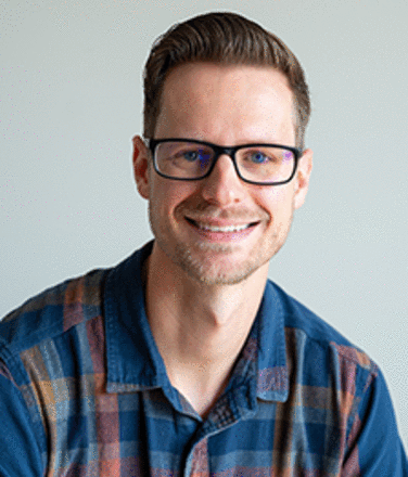 Andrew J. Veenis